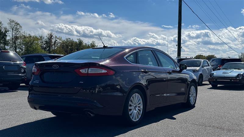 Used 2013 Ford Fusion Energi SE w/ Driver Assist Pkg FWD image 4