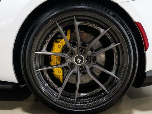 Used 2022 Ferrari 812 GTS RWD image 37