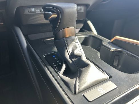 Used 2025 Lexus ES 350 w/ Premium Package image 20