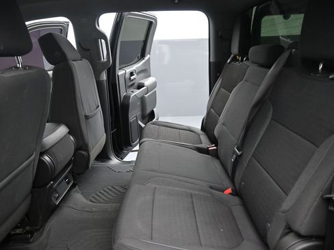 Used 2022 Chevrolet Silverado 1500 Custom Trail Boss w/ Safety Confidence Package AWD/4WD image 16