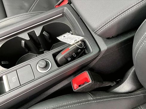 Used 2024 Audi Q3 2.0T Premium Plus w/ Premium Plus Package image 10