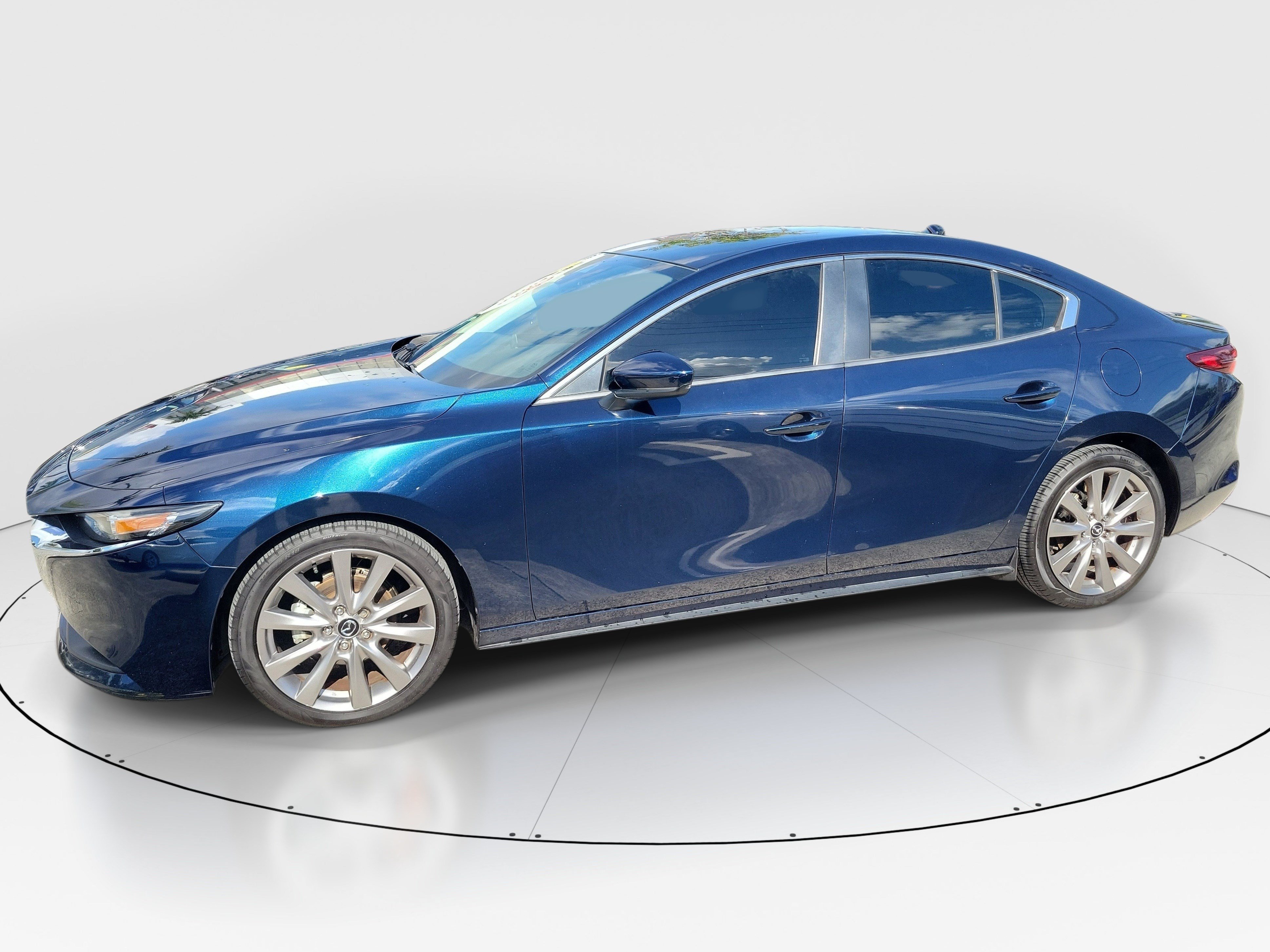 Used 2020 MAZDA MAZDA3 Sedan w/ Select Package FWD image 4