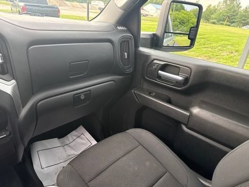 Used 2021 GMC Sierra 2500 4x4 Crew Cab w/ Gooseneck/5TH Wheel Package image 32