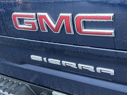 Used 2021 GMC Sierra 1500 Elevation w/ Preferred Package image 8
