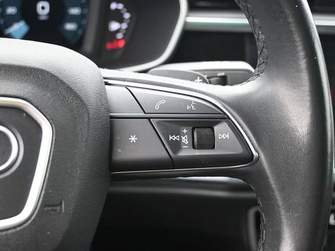 Used 2023 Audi Q3 2.0T Premium image 12