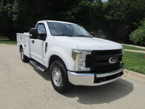 Used 2019 Ford F350 XL w/ Power Equipment Group RWD image 12