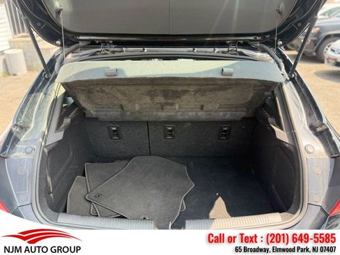 Used 2017 Chevrolet Cruze Premier FWD image 9