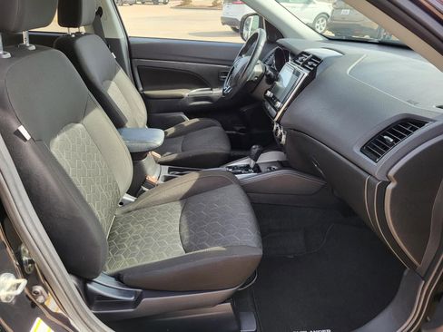 Used 2021 Mitsubishi Outlander Sport SE image 15