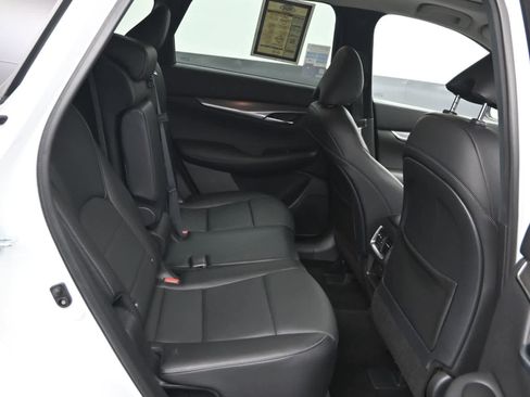 Used 2023 INFINITI QX50 Luxe AWD/4WD image 10