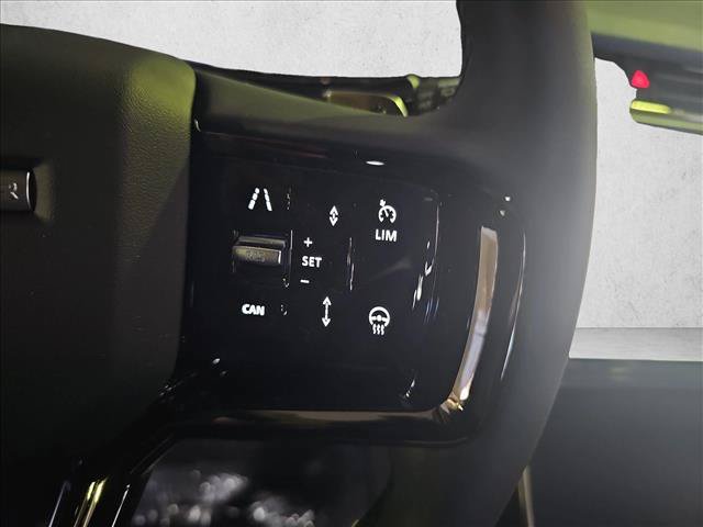 Used 2026 Land Rover Range Rover Evoque S AWD/4WD image 21
