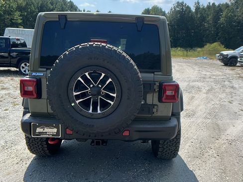 New 2025 Jeep Wrangler Unlimited Rubicon image 9