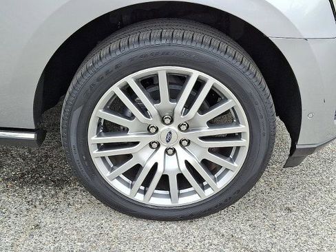 Certified 2022 Ford Expedition Max Limited image 8