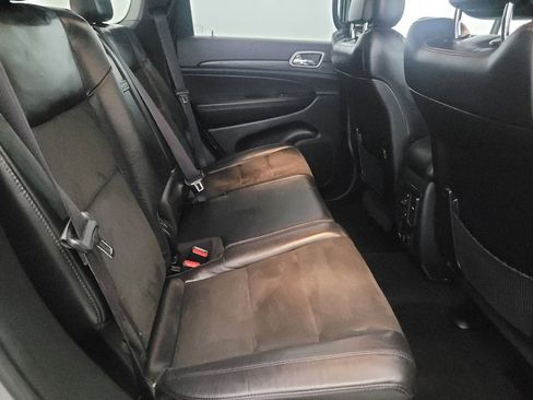 Used 2022 Jeep Grand Cherokee Laredo X image 19