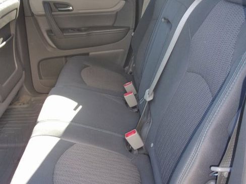 Used 2017 Chevrolet Traverse LT image 22