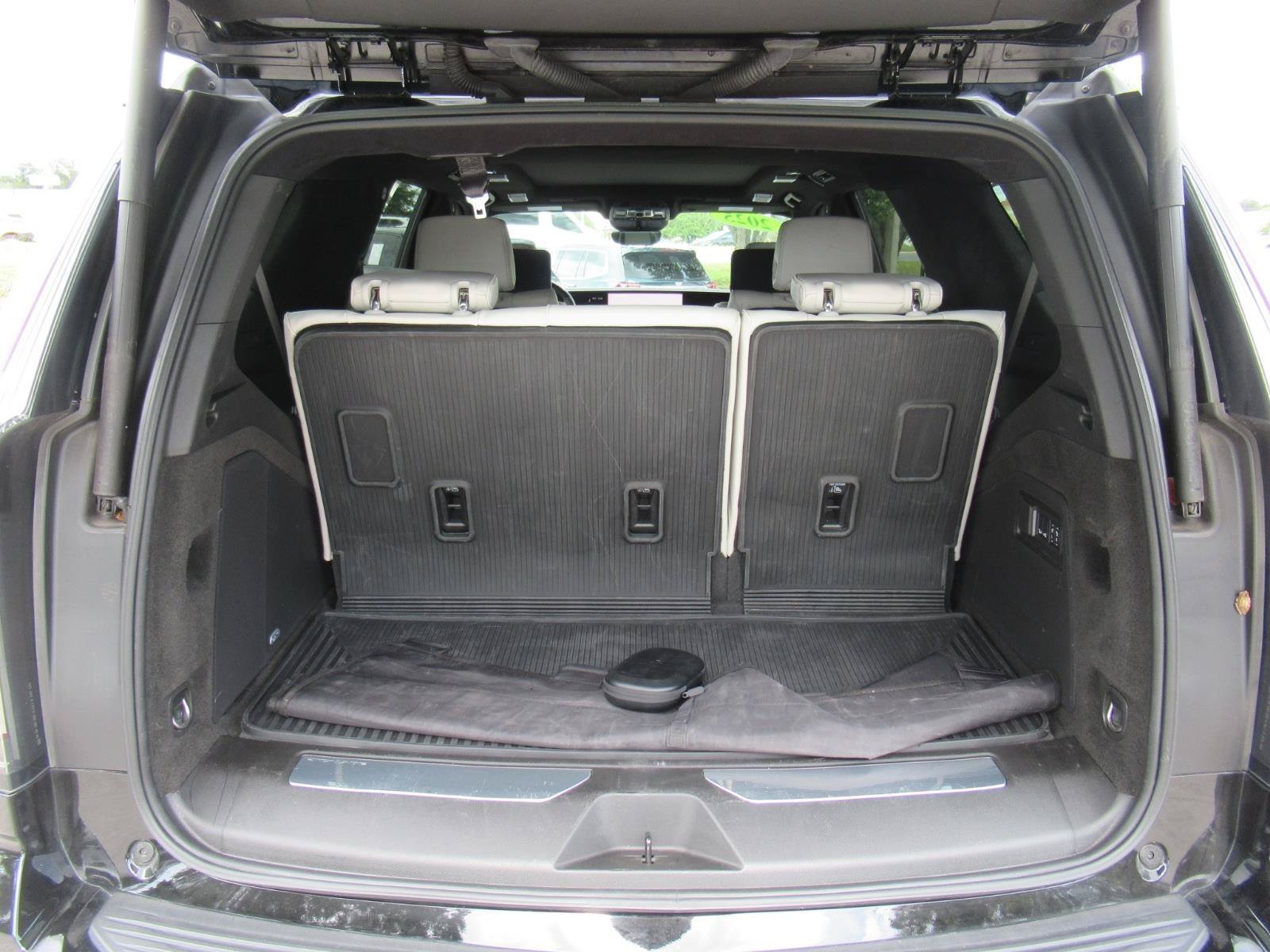 Certified 2025 Cadillac Escalade V AWD/4WD image 40