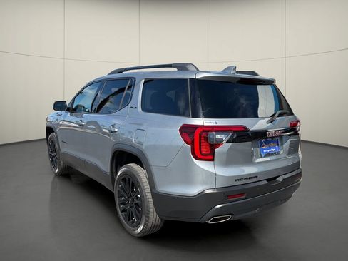 Used 2023 GMC Acadia SLE w/ Elevation Edition FWD image 5