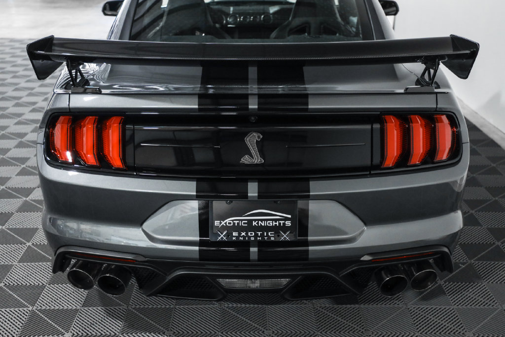 Used 2022 Ford Mustang Shelby GT500 w/ Carbon Fiber Track Pack RWD image 43