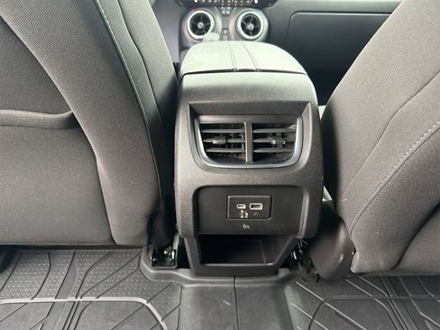 Used 2022 Chevrolet Blazer LT image 21