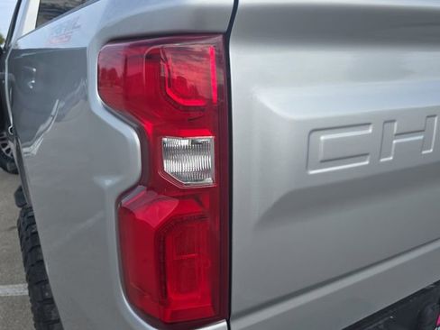 Used 2020 Chevrolet Silverado 1500 Custom Trail Boss w/ Custom Convenience Package image 32