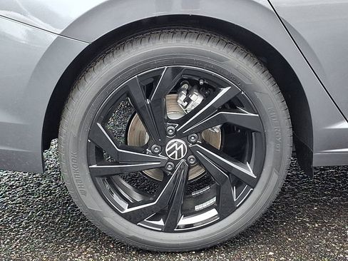 New 2026 Volkswagen Jetta SE image 5