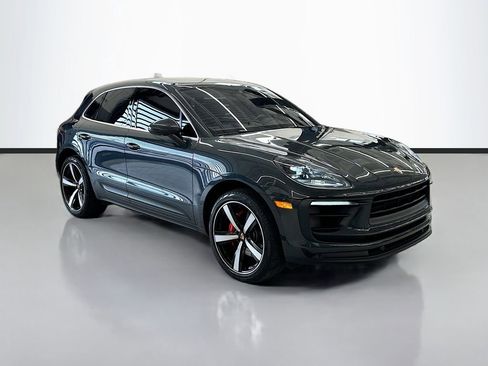 Certified 2022 Porsche Macan S AWD/4WD image 7