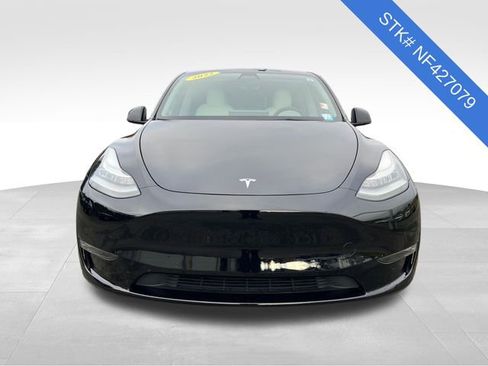 Used 2022 Tesla Model Y Long Range image 2