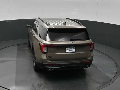 New 2026 Ford Explorer ST image 24
