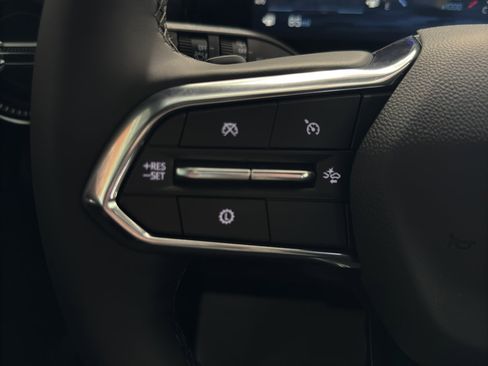 New 2026 Chevrolet Equinox LT w/ Convenience Package II image 12