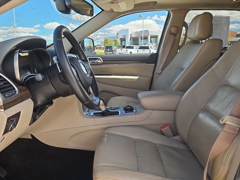 Used 2016 Jeep Grand Cherokee Limited AWD/4WD image 17