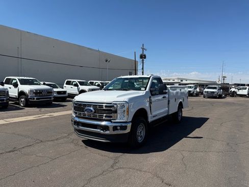 New 2024 Ford F350 XL w/ XL Chrome Package image 5