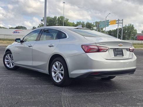Used 2022 Chevrolet Malibu LT FWD image 11