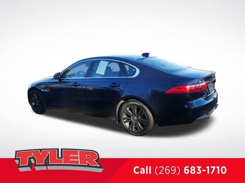 Used 2017 Jaguar XF Premium AWD/4WD image 5