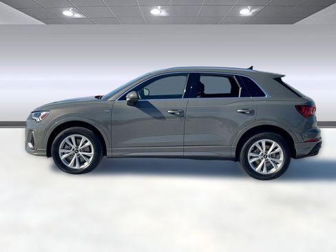 Certified 2023 Audi Q3 2.0T Premium Plus w/ Premium Plus Package image 2