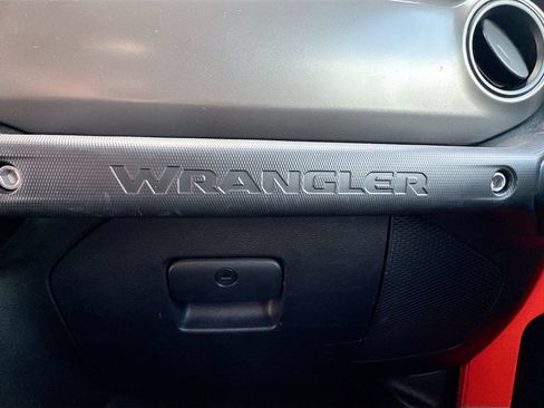 Used 2023 Jeep Wrangler Unlimited Sport AWD/4WD image 24
