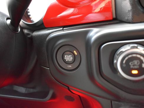 Used 2018 Jeep Wrangler Unlimited Sport AWD/4WD image 38