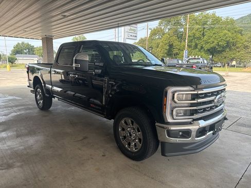 New 2026 Ford F250 King Ranch image 3