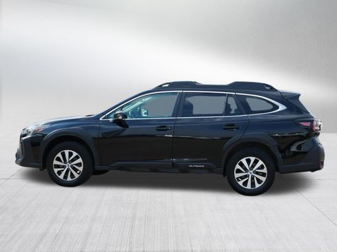 Used 2024 Subaru Outback Premium AWD/4WD image 4