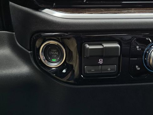New 2026 GMC Sierra 2500 SLE w/ SLE Value Package; AWD/4WD image 17