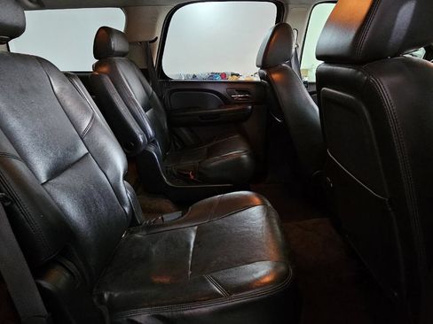 Used 2009 Chevrolet Tahoe LTZ AWD/4WD image 18