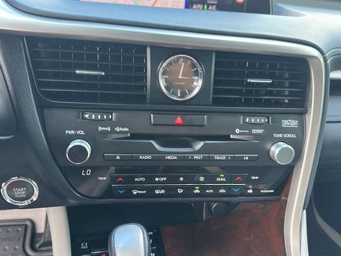 Used 2018 Lexus RX 350 AWD w/ Premium Package image 16