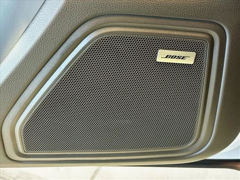 Used 2026 Porsche Macan Turbo AWD/4WD image 12