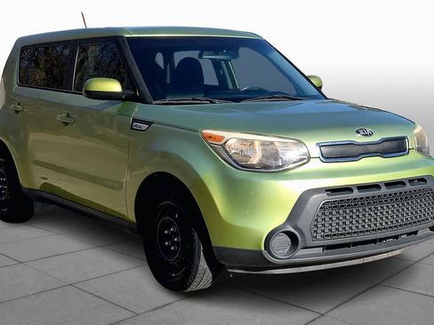 Used 2015 Kia Soul image 2