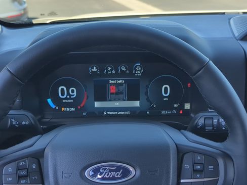 Used 2025 Ford Ranger Lariat w/ Trailer Tow Package image 11