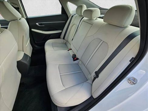 Used 2025 Hyundai Sonata SEL FWD image 17