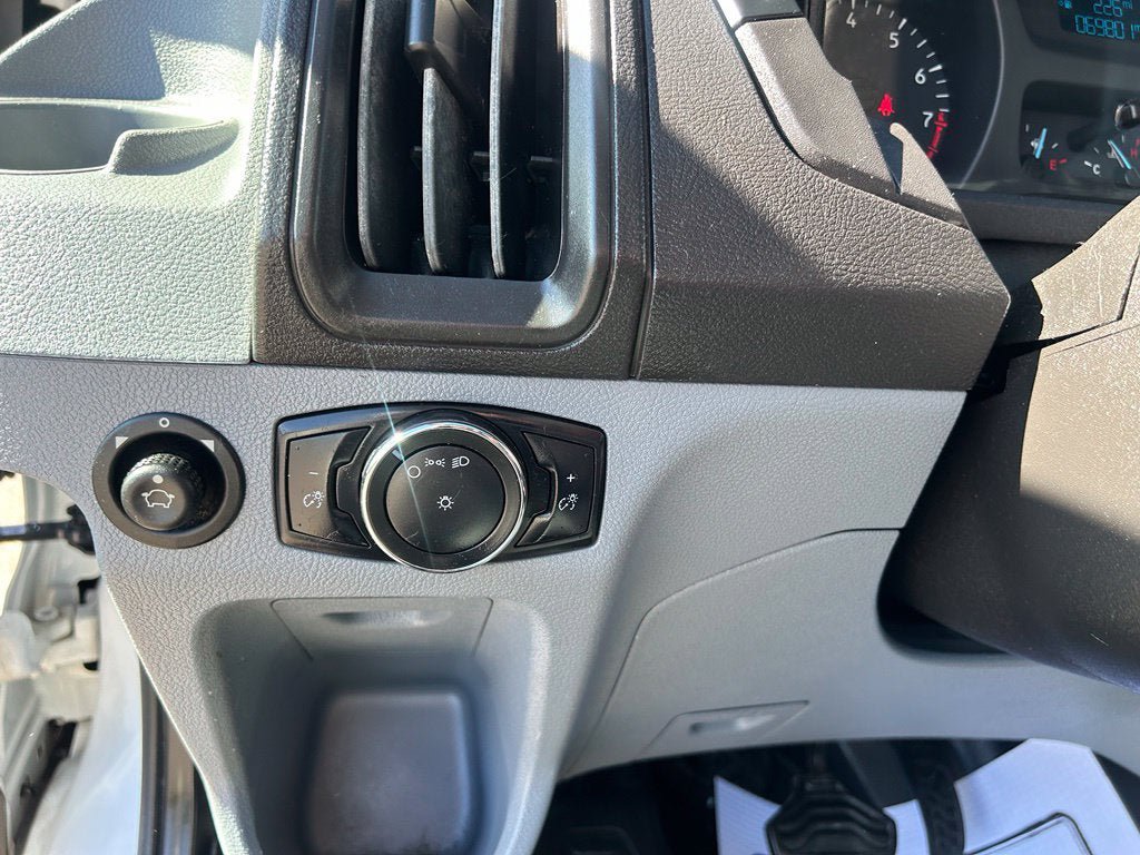 Used 2018 Ford Transit 250 148 Medium Roof RWD image 11