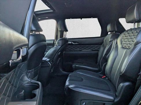 Used 2021 Hyundai Palisade Calligraphy w/ Winter Package image 20