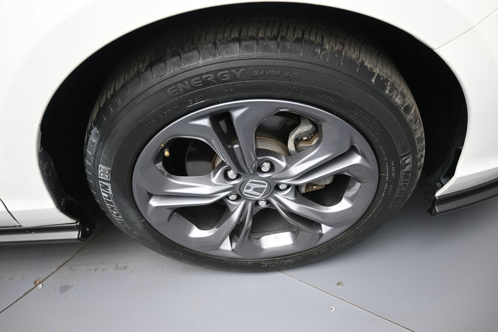 Certified 2023 Honda Accord EX image 13