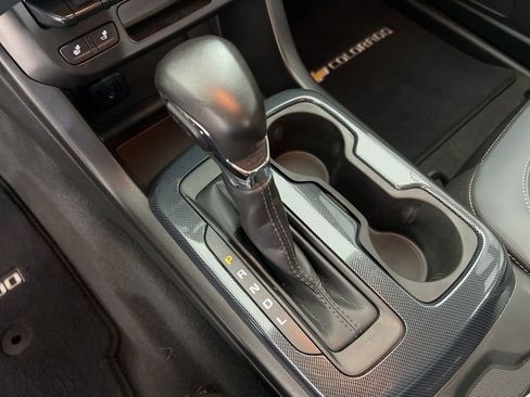 Used 2022 Chevrolet Colorado Z71 RWD image 14