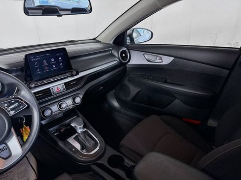 Certified 2023 Kia Forte LXS FWD image 21