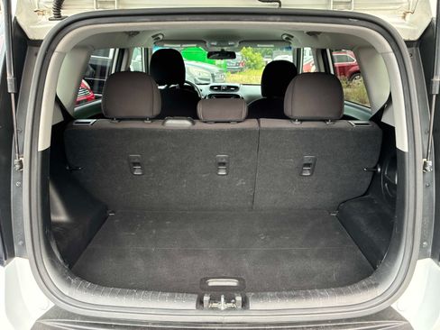 Used 2016 Kia Soul FWD image 12